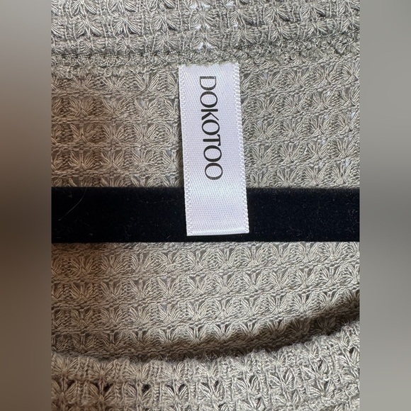 Elegant Olive Women's Knit Top - Picture 3 of 6